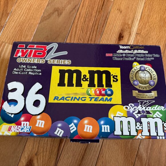 TEAM CALIBER 1:24 #36 K SCHRADER M&M Owner's Series Brand New Limited to 2,438 - Picture 3 of 11